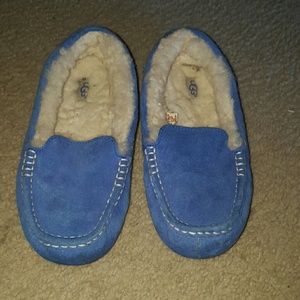 UGG'S