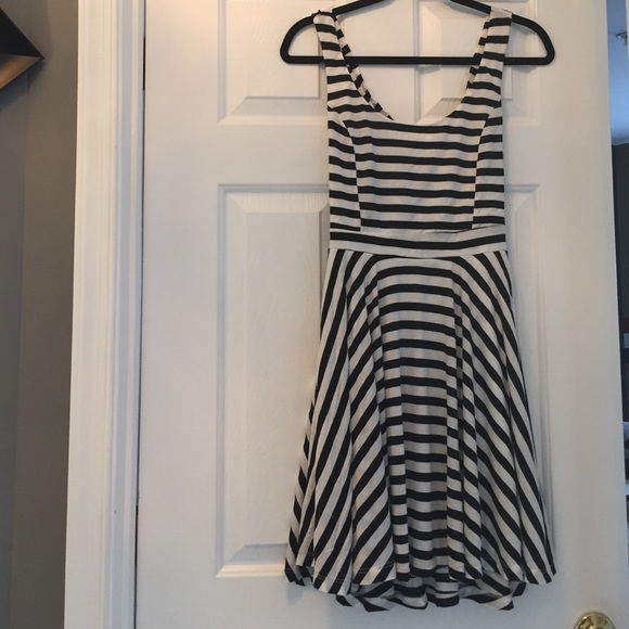 Black & White stripe dress!