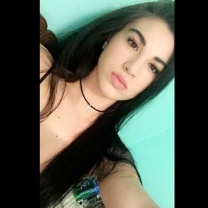 Meet your Posher, Alisha