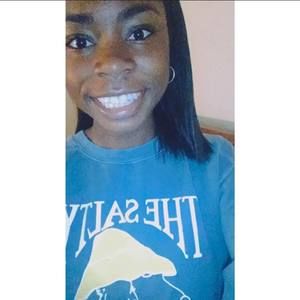 Meet your Posher, Akilah