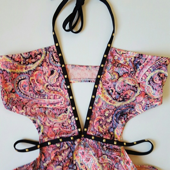 New! Victoria's Secret swim monokini - Picture 2 of 4