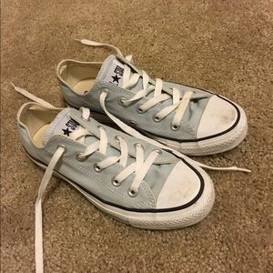 Converse size 6. Light blue