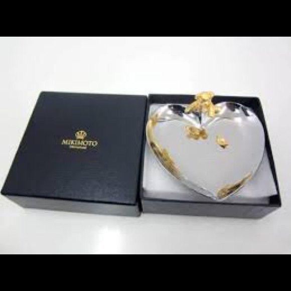 HOLD! MIKIMOTO international. Jewelry Trey