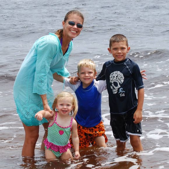 Meet your Posher, Angie