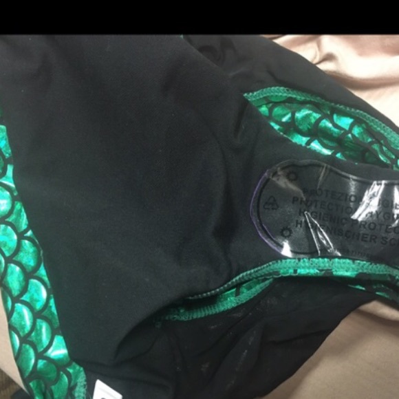 ❌TRADED❌ high waisted retro mermaid bikini set. - Picture 4 of 4