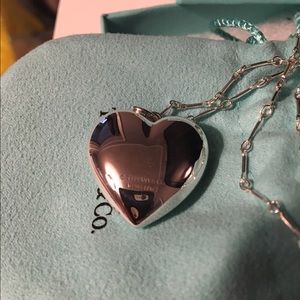 Tiffany "puff" heart pendant with 18" chain