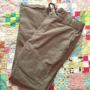 Men's army green Bullhead chinos