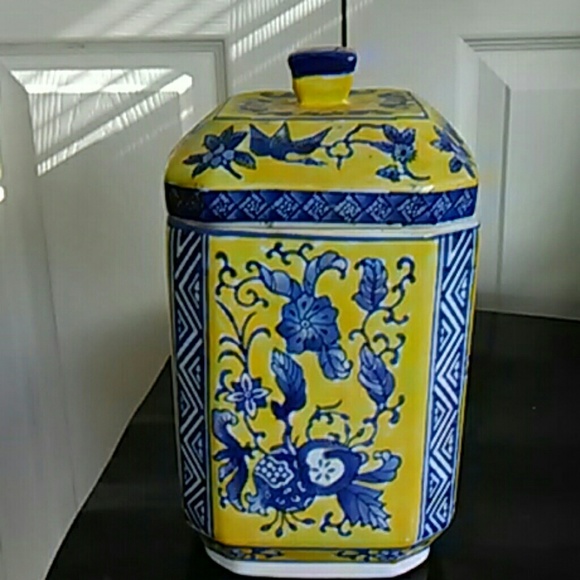 Glass jar cannister