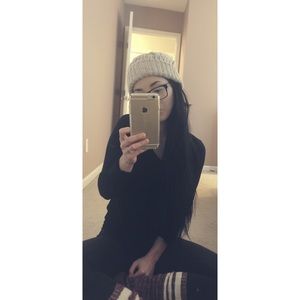 Meet your Posher, Caitlin