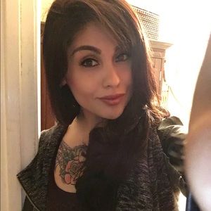 Meet your Posher, Jessica