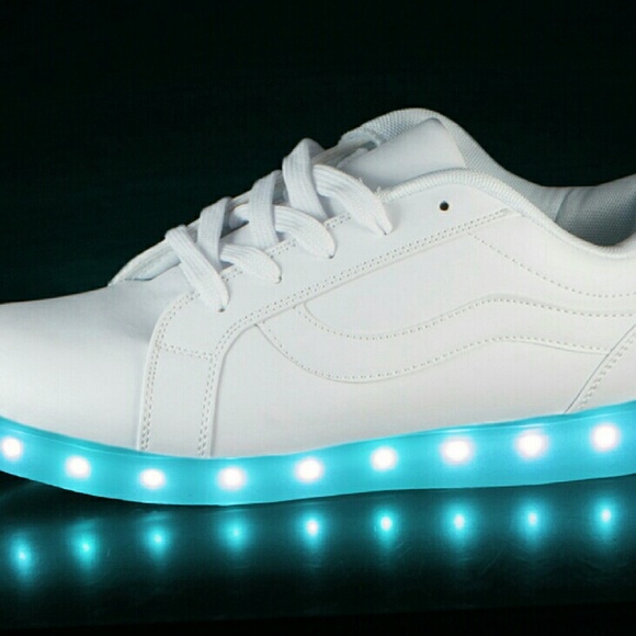 LED Shoes 5.5 White Low Top US Mens Size 5.5 main image 4