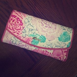 Eye Catching Wallet