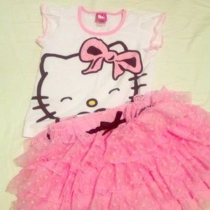 Hello Kitty Part shirt and skirt set