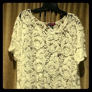 NWT cute crochet cropped sweater