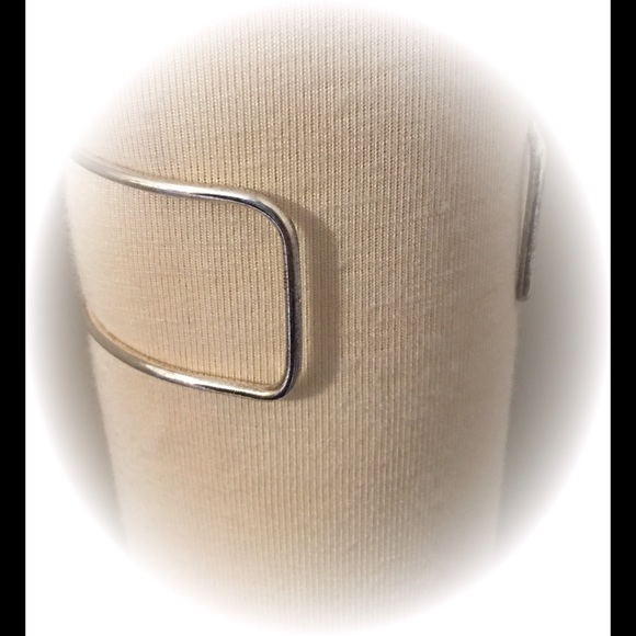 Unique Butterfly Arm Cuff - Picture 3 of 4