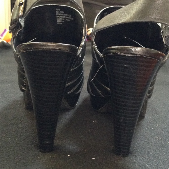 SOLD SOLD SOLD A.n.a 4in heels sz10 black leather comfort! FIRM $ - Picture 3 of 4