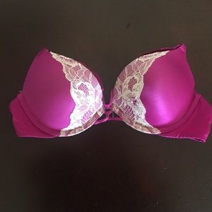 Victoria's Secret bombshell plunge bra