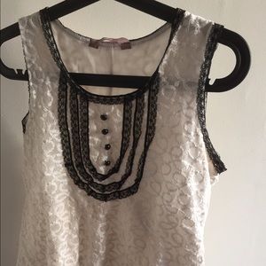 Classic cream and black top - size 6