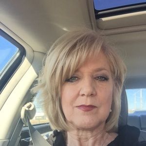 Meet your Posher, Connie