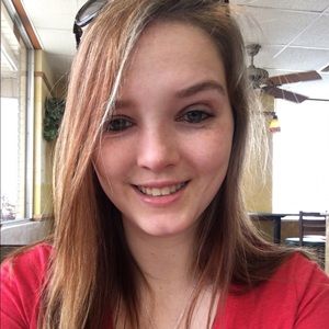 Meet your Posher, Desiree