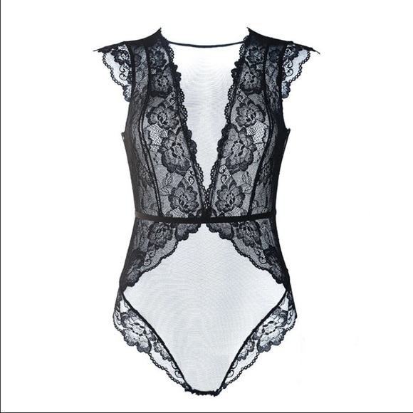 Sexy sheer lace bodysuit - Picture 3 of 4