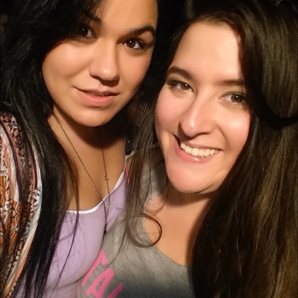 Meet Your posher: Jacqueline - Picture 3 of 3