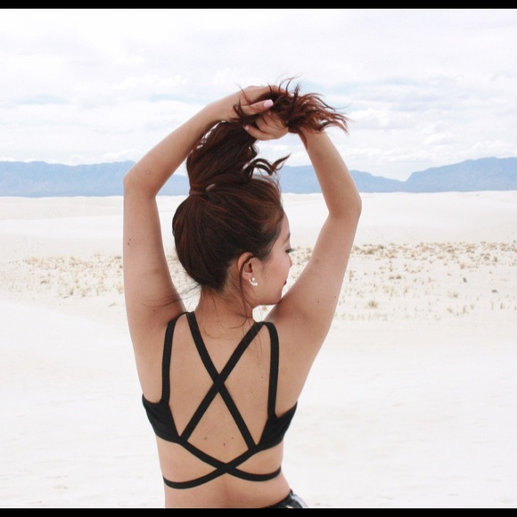 🎈🌺Restocked! Black Sexy Strappy lace bra😚 - Picture 4 of 4