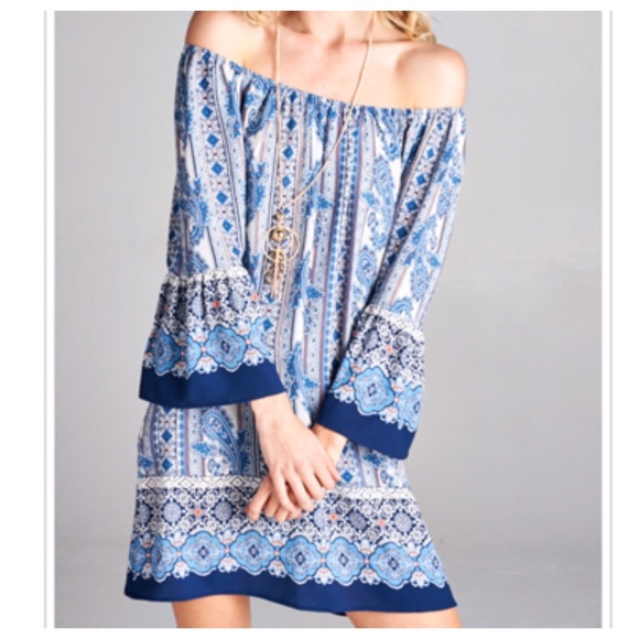 Chic off shoulder dress SALE - Picture 3 of 3