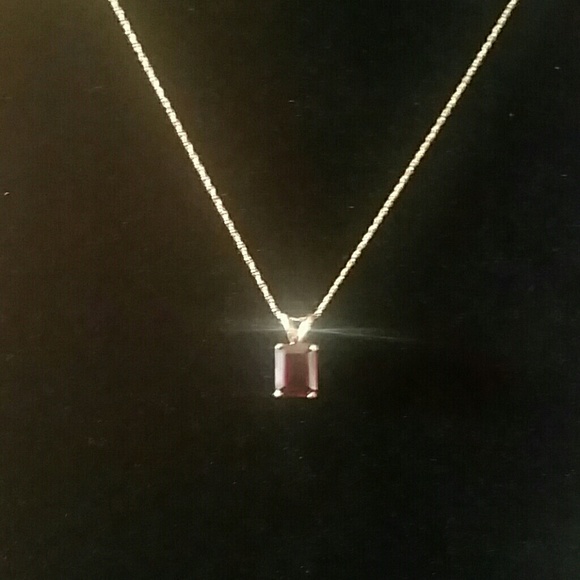10k garnet necklace