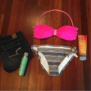 NWT Victoria's Secret bikini top