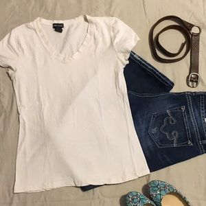 Wet Seal Off-White V-Neck Tee
