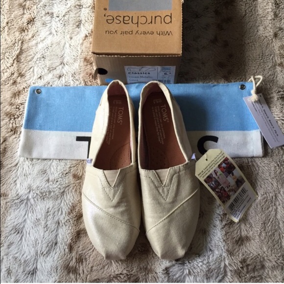 TOMS Classic Cream Metallic Linen