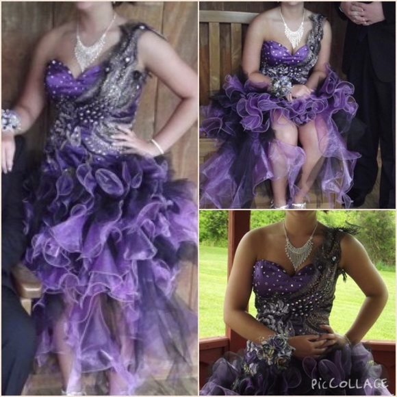 Panoply Prom Dress size 6 peacock pattern