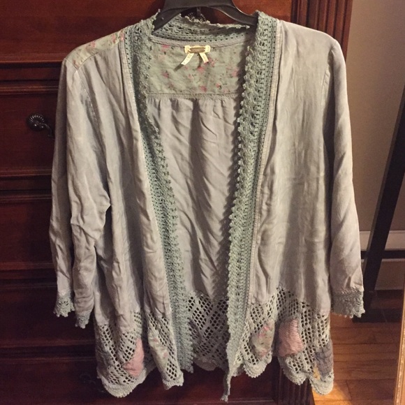 Size medium Gimmicks cardigan