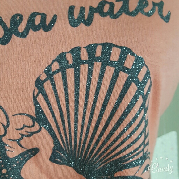 Rebellous One Mermaid T - Picture 2 of 2