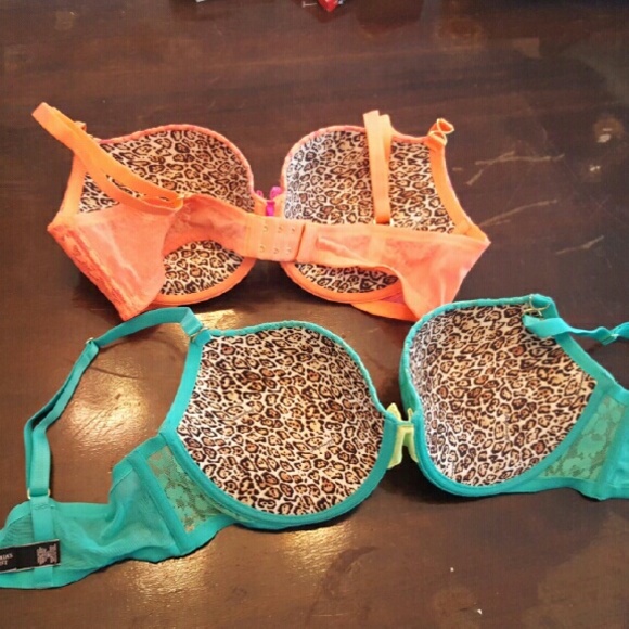 Victoria's Secret Bra - Picture 3 of 3