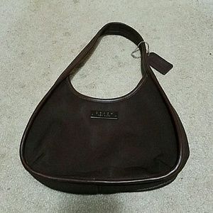Small coach purse, good condition.
