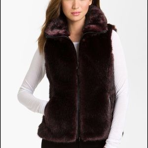 Gallery reversible faux fur vest - color: Merlot