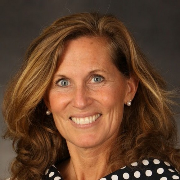 Meet your Posher, Elisabeth