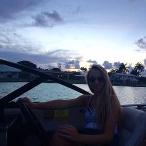 Meet your Posher, Ana