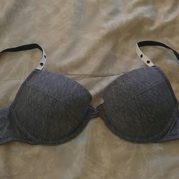 2 bras