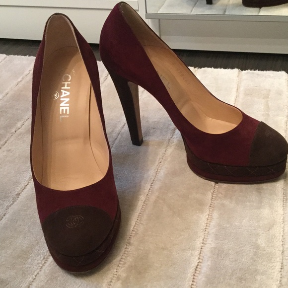 Chanel Bordeaux & Brown Suede Pumps