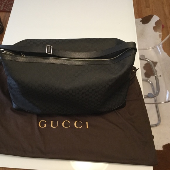 AuthNWOT Gucci XL Duffle & NWT Gucci Toiletry Bag