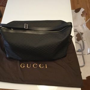 AuthNWOT Gucci XL Duffle & NWT Gucci Toiletry Bag