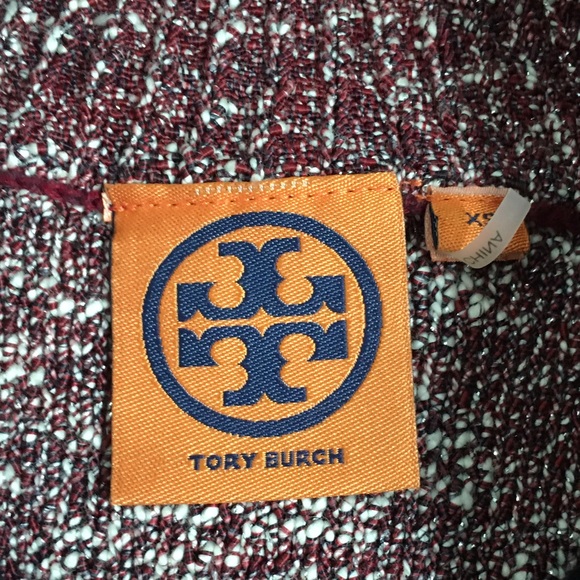 [SOLD] Classic Tory Burch Sweater - Picture 4 of 4