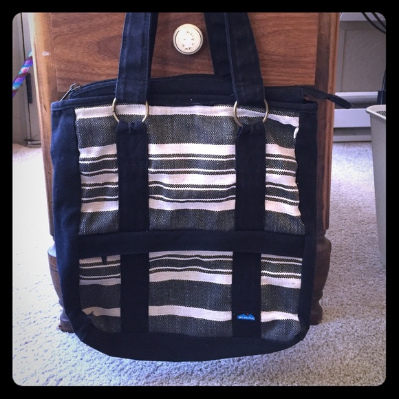 KAVU