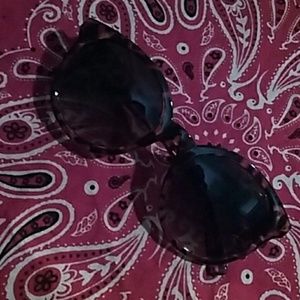 Trendy glasses
