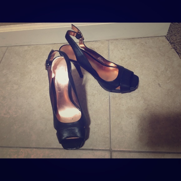 Jessica Simpson open toed heels