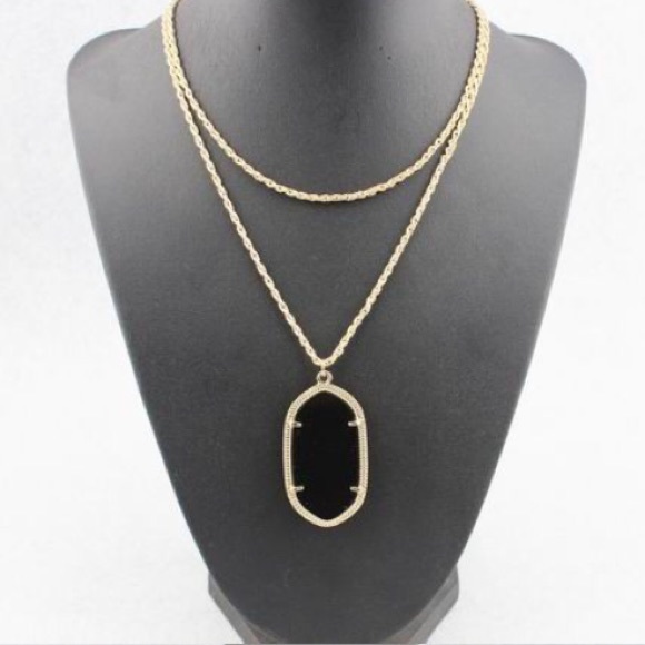 Oval Pendant Long & Layered Necklace - Picture 3 of 4