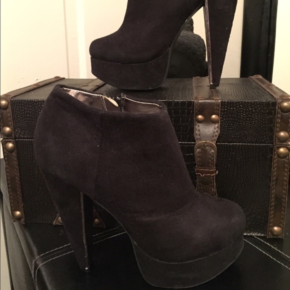 Forever 21 Shoes - SOLD ON Ⓜ️ercari!! Black Booties